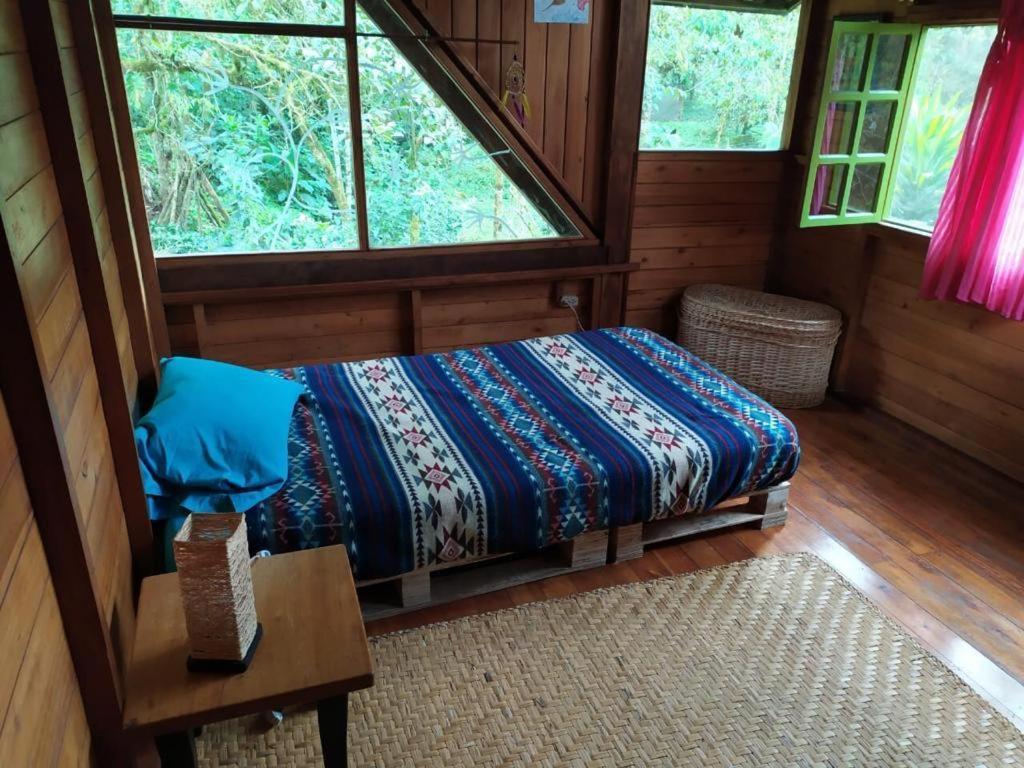 Mindo Eco Chalet Con Rio Y Cascada Eksteriør bilde